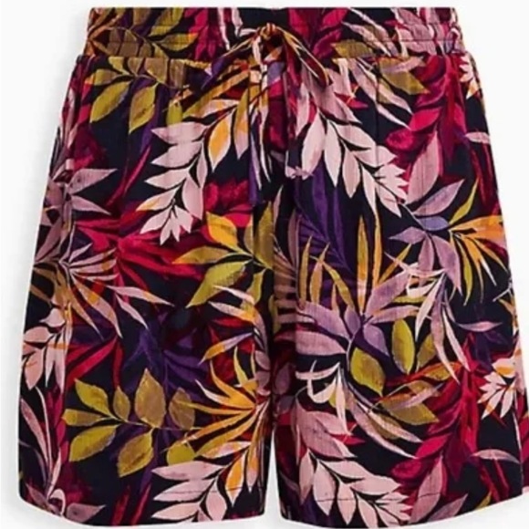 Torrid floral shorts - Picture 2 of 5